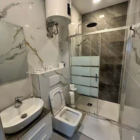 Loft Office * 카스텔마조레